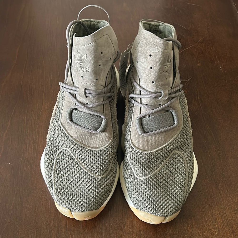 Adidas men’s athlete shoe